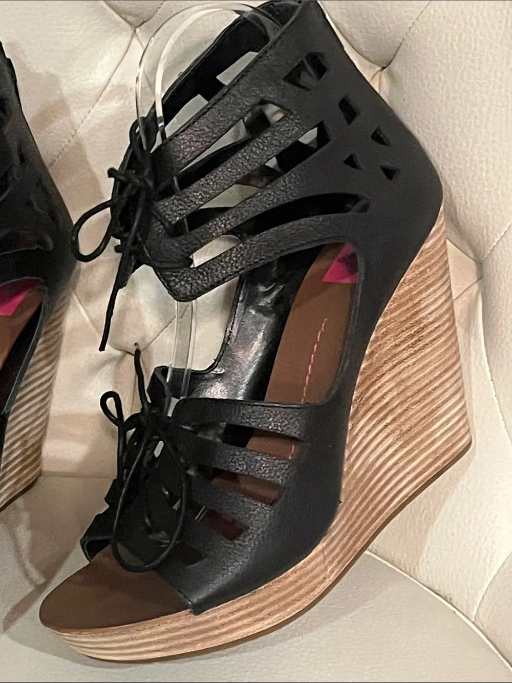 Dolce Vita Black Leather Lace-Up Cutout Wedge Sandals Size 8 Eye Catching